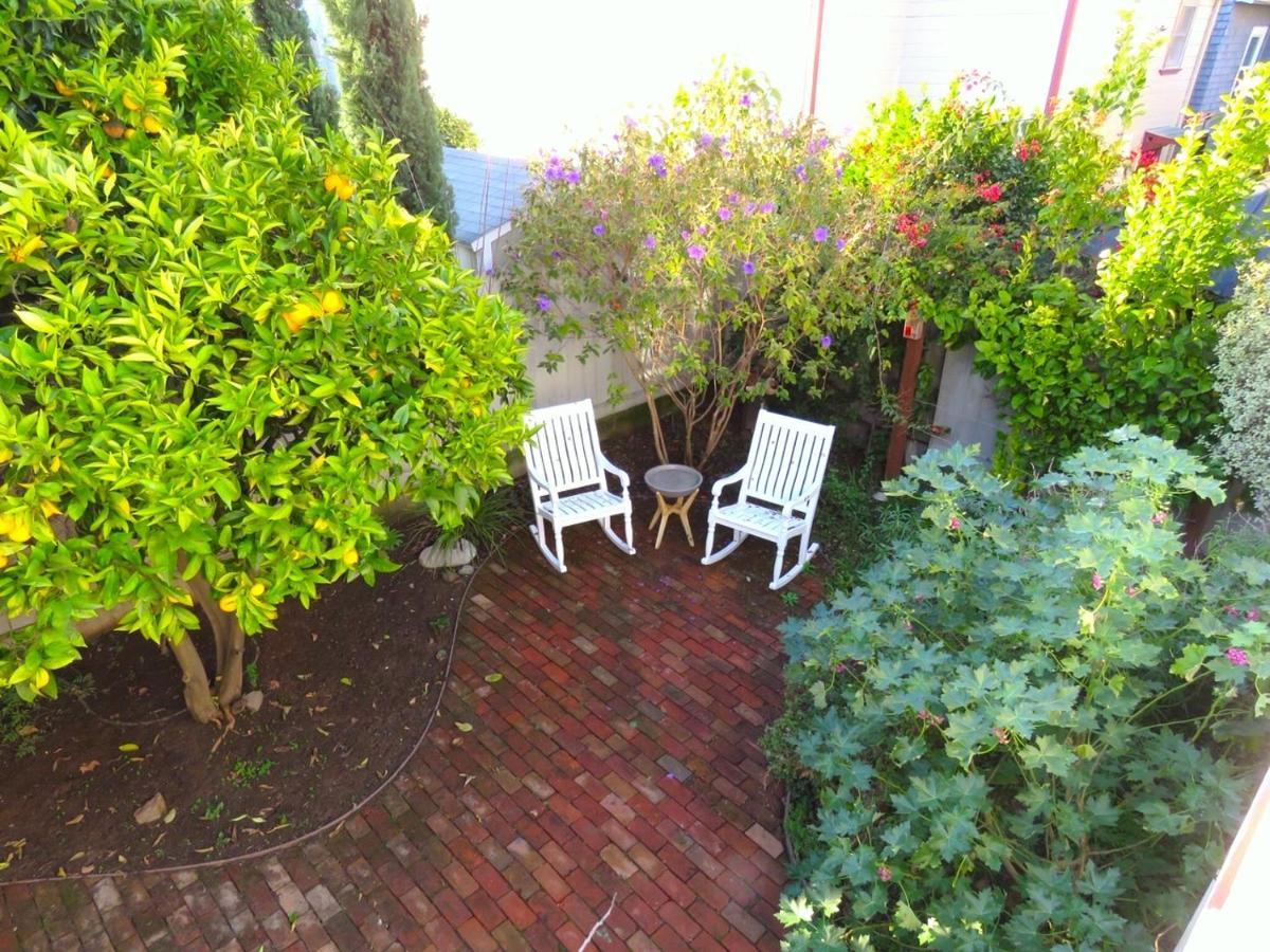 Garden Level Flat In 1885 Queen Anne Victorian Cottage In Alameda Zewnętrze zdjęcie
